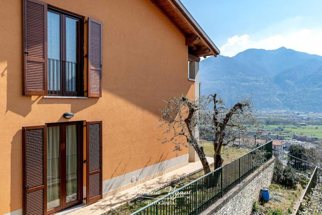 Il Giardino Di Laura Apartment Costa Volpino Exterior photo