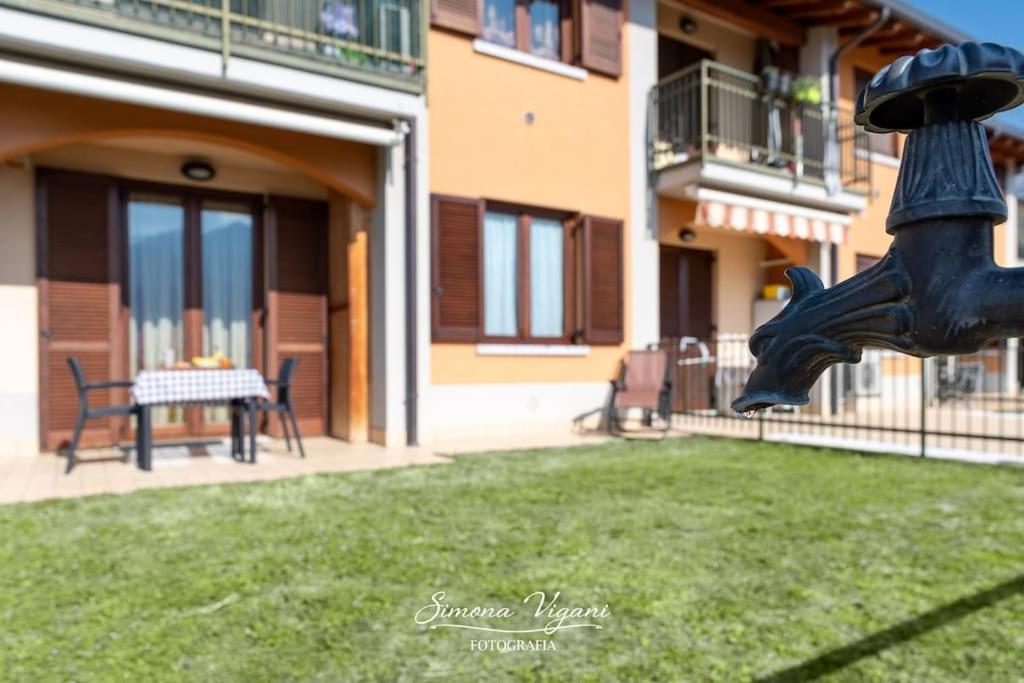Il Giardino Di Laura Apartment Costa Volpino Exterior photo